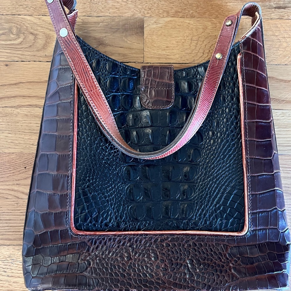 Stylish Crocodile Embossed Leather Bag